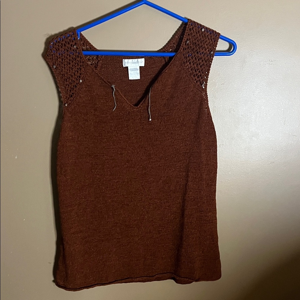 😄Vintage Hong Kong knit sweater beaded